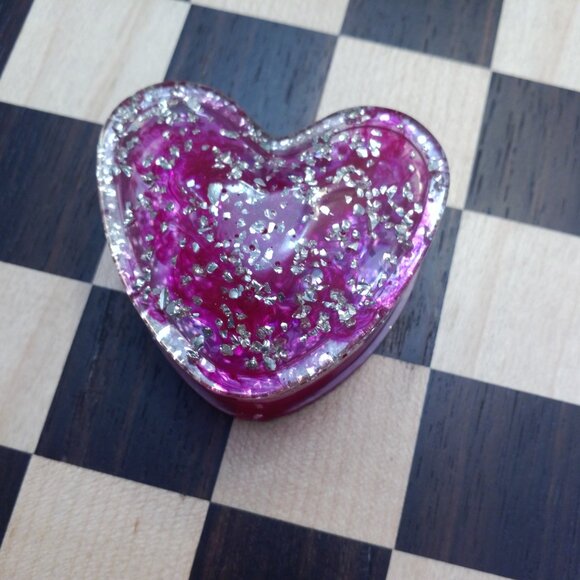 Pink Heart Box with Silver Flakes.💖 - Picture 6 of 9